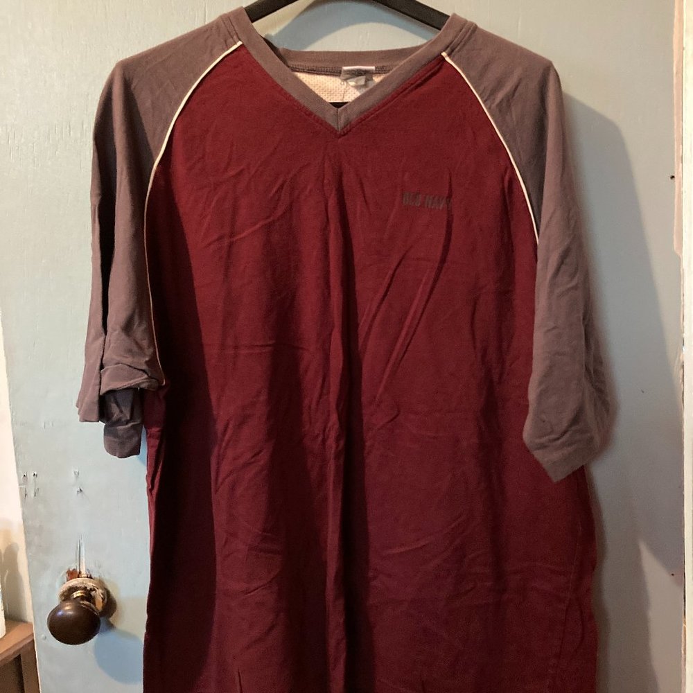 Old Navy Men's Vintage Skater Style T-Shirt